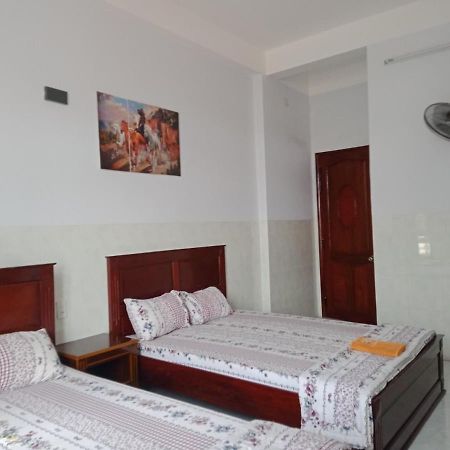 Nhà Nghỉ Gia Lâm 2 An Nhon Esterno foto