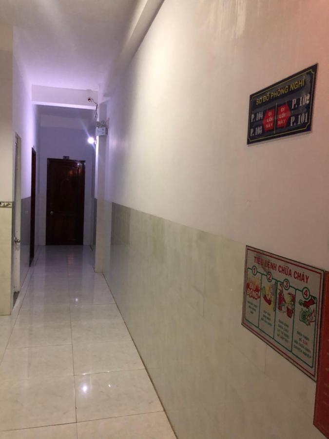 Nhà Nghỉ Gia Lâm 2 An Nhon Esterno foto